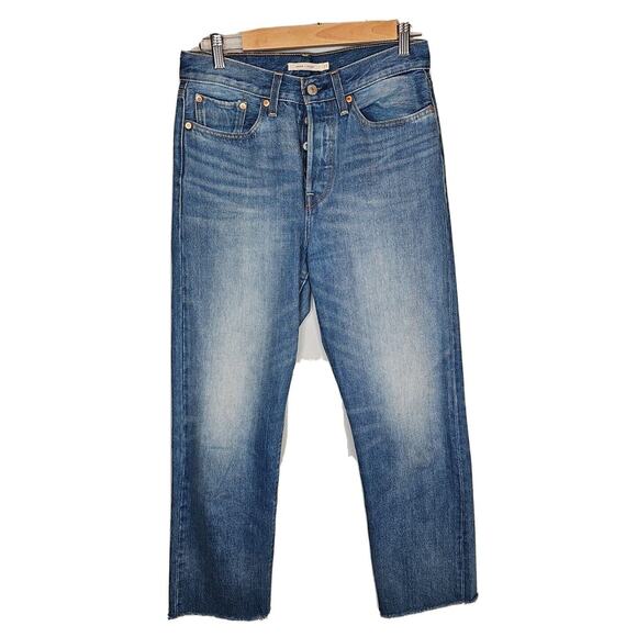Levi's Women's Blue Wedgie Straight Fray Hem Button Fly Jeans Size 27 - Picture 1 of 7